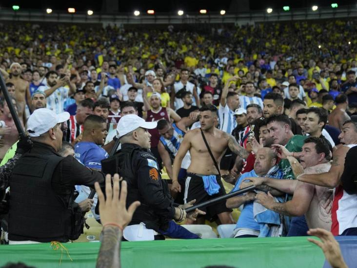 Se desata violencia en gradas del estadio Maracaná