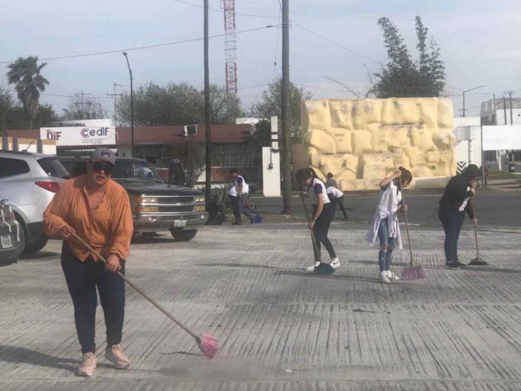 Intensa Jornada De Limpieza En Mier