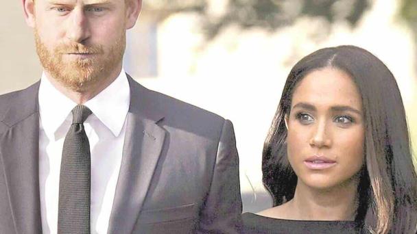 Meghan Markle Y El Pr Ncipe Enrique Solidaridad En Incendios