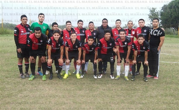 ‘PONCHO’ CONVIVE CON SUS CUATES