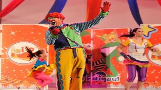 Payaso exhibe homofobia al comparar a gays con mulas