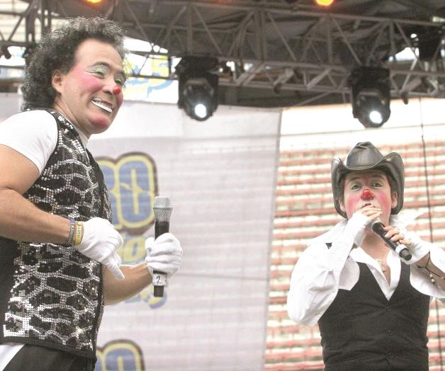 Payasos “Lagrimita” y “Costel”buscan alcaldía de Guadalajara