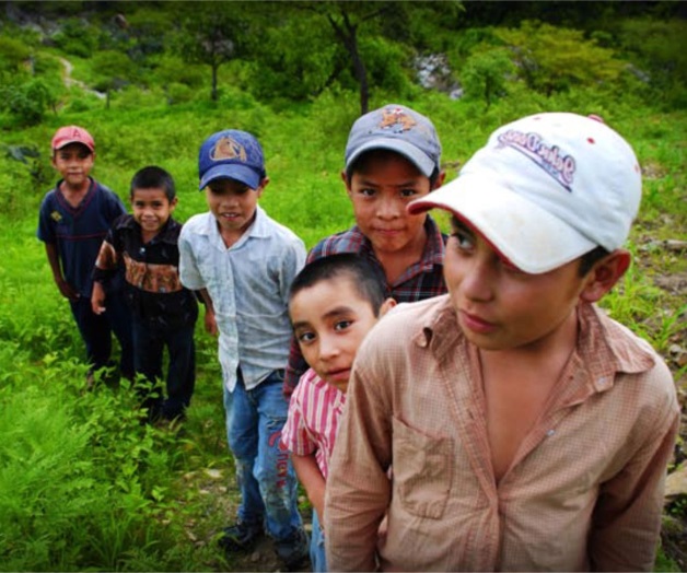 EU deporta a más de 1,800 menores EU deporta a más de 1,800 menores