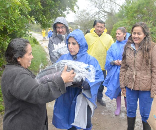 Lleva Leticia beneficios a familias de zona rural