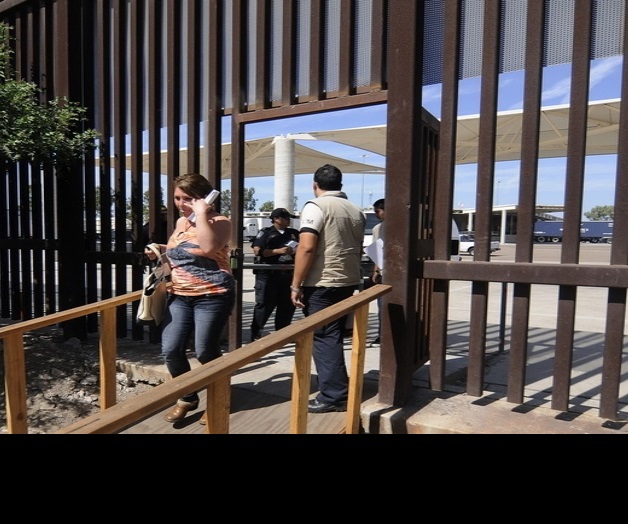 Sube un dólar cruce fronterizo a EU para menores de 15 años Sube un dólar cruce fronterizo a EU para menores de 15 años