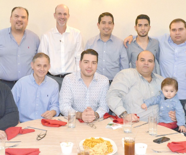 Viven tradiciones navideñas Viven tradiciones navideñas