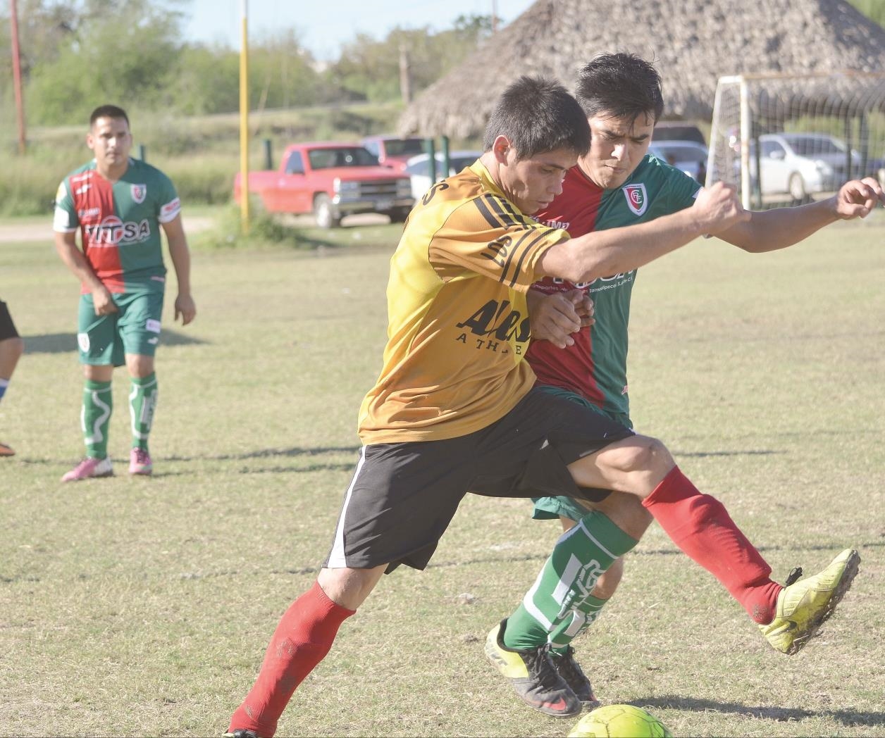 BUSCAN ARRANCAR CON EL PIE DERECHO