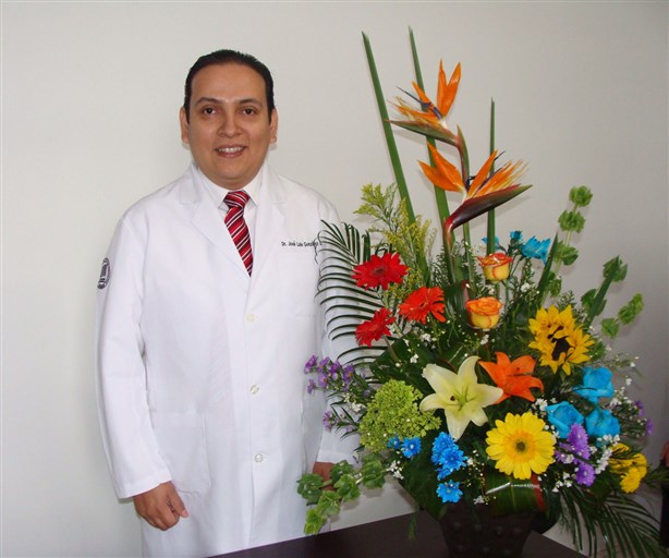 Inaugura consultorio médico Dr. José Luis González Jiménez