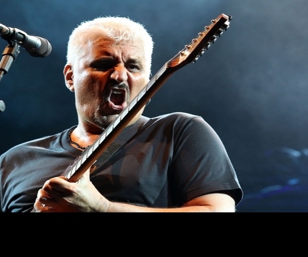 Muere de infarto el cantautor italiano Pino Daniele