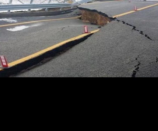 Puente se hunde en Italia tras una semana de inauguración