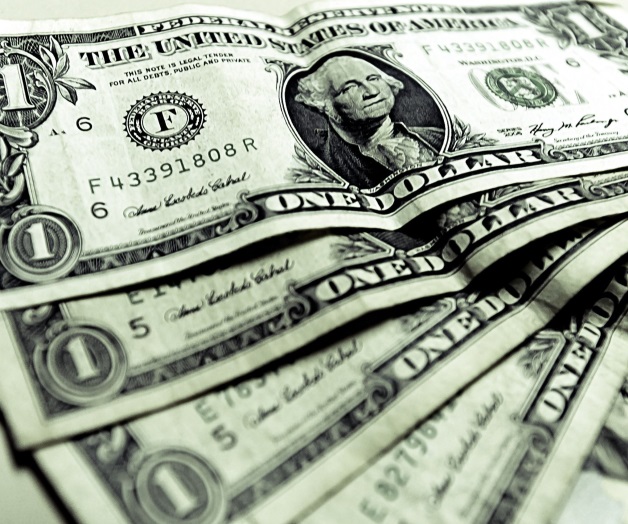 El dólar llega a $15.10 El dólar llega a $15.10