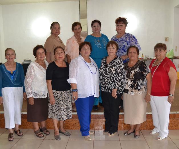 Listas para iniciar un año con muchos bríos Listas para iniciar un año con muchos bríos