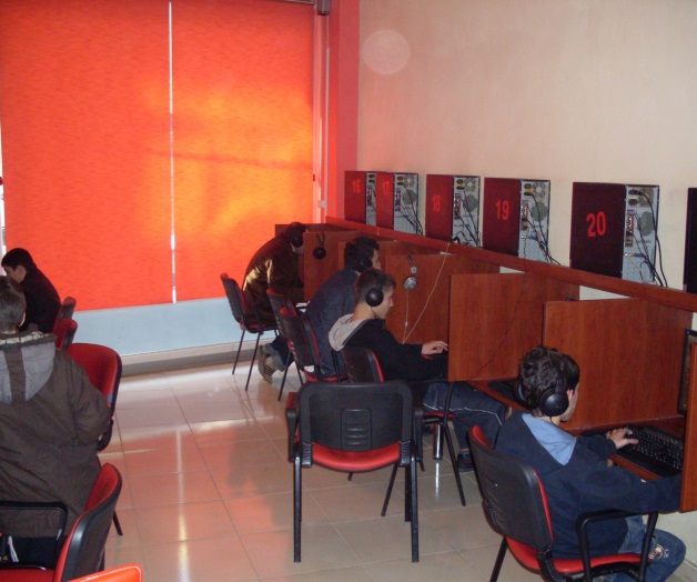Empiezan las clases;beneficia a comercios Empiezan las clases;beneficia a comercios