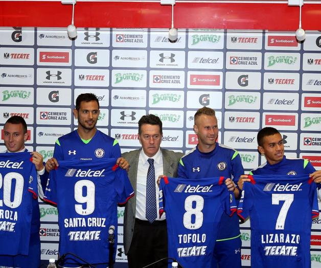 Presenta el Cruz Azul a sus ‘reyes’