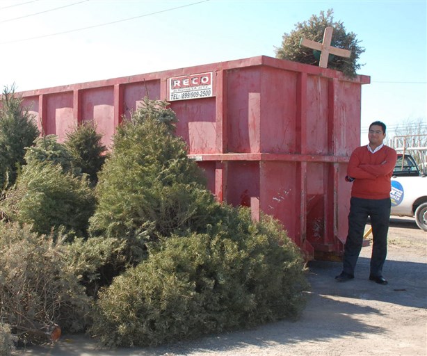 Decoran calles conpinitos de desecho