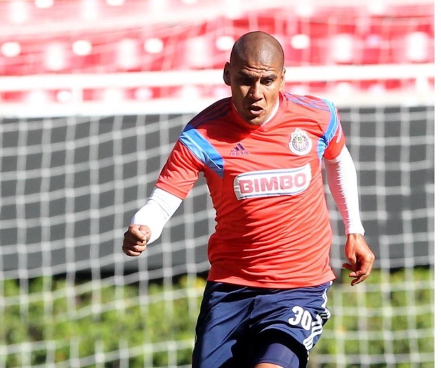 A gozar en Chivas, no a sufrir: Salcido A gozar en Chivas, no a sufrir: Salcido