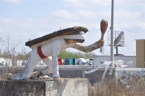 Preparan libro sobre estatuas de Orizatlán