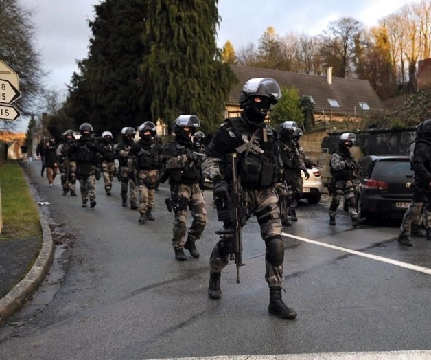 Declara Francia guerra al terrorismo