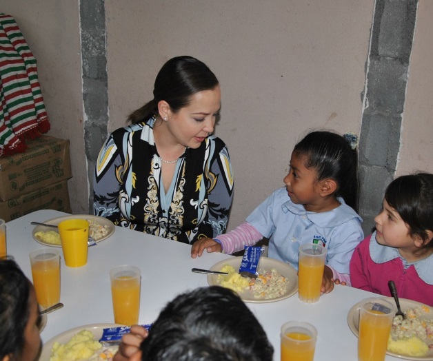 Apoya DIF preparación de 5 mil 400 desayunos Apoya DIF preparación de 5 mil 400 desayunos