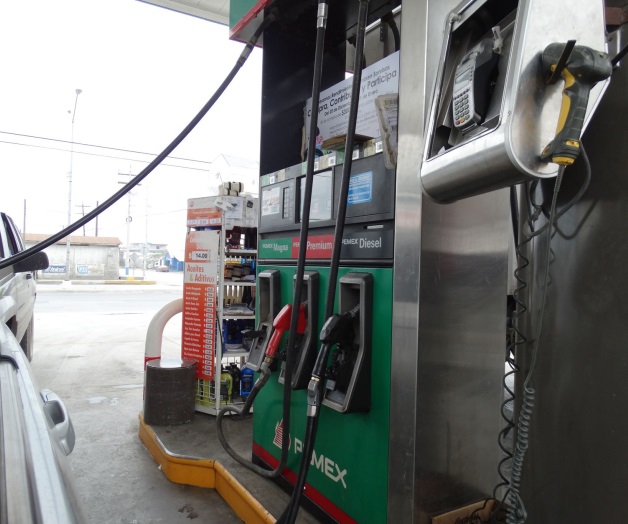 Continúa ‘en picada’precio de la gasolina Continúa ‘en picada’precio de la gasolina