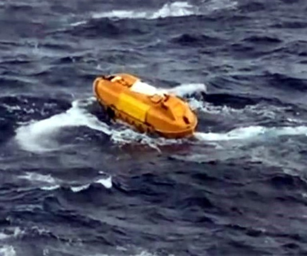 Salvan a joven que cae de crucero en QR Salvan a joven que cae de crucero en QR