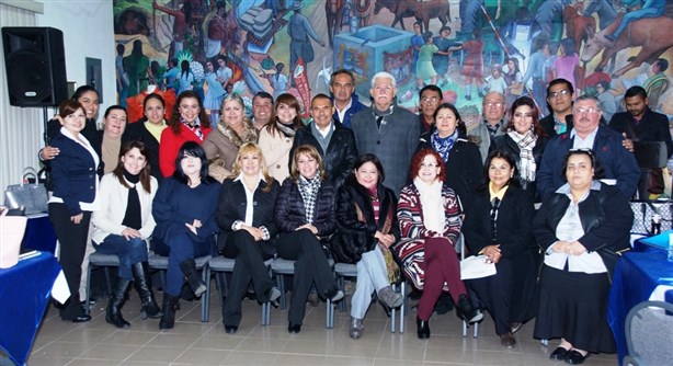 Convoca Alcalde reunión con estructura educativa