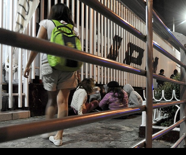 Paran dos vocacionales del IPN; exigen la destitución de directores Paran dos vocacionales del IPN; exigen la destitución de directores