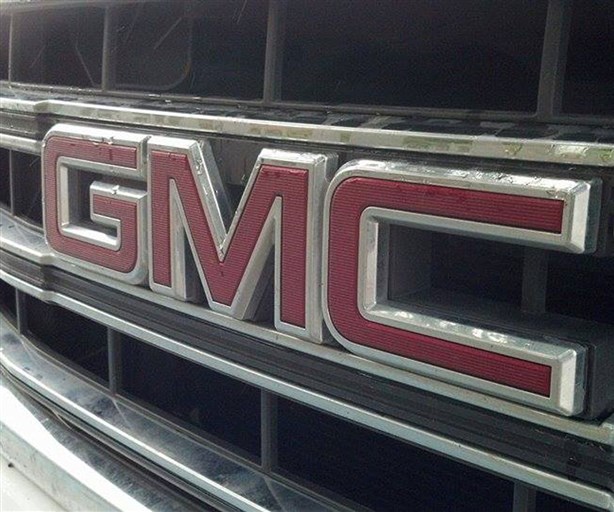 Roban un vehículo diario por lo menos