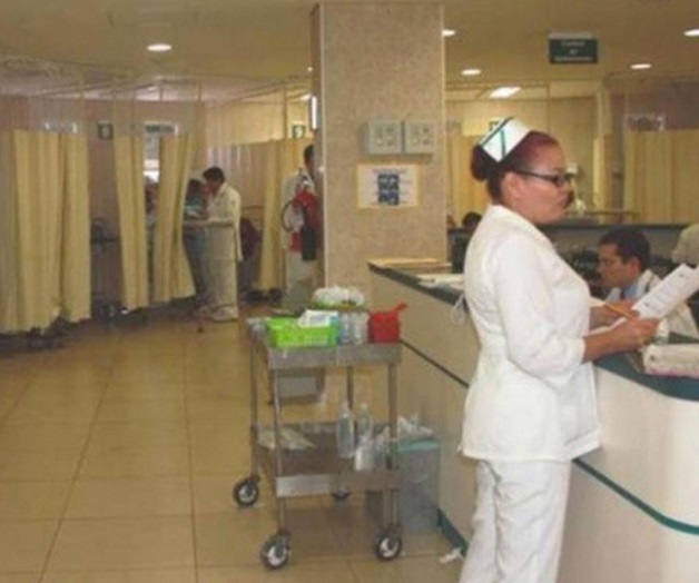 Tras esperar casi 2 días, adolescente dio a luz en baño de hospital Tras esperar casi 2 días, adolescente dio a luz en baño de hospital