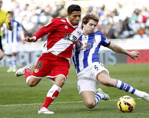 Aquino le gana la partida a Vela Aquino le gana la partida a Vela