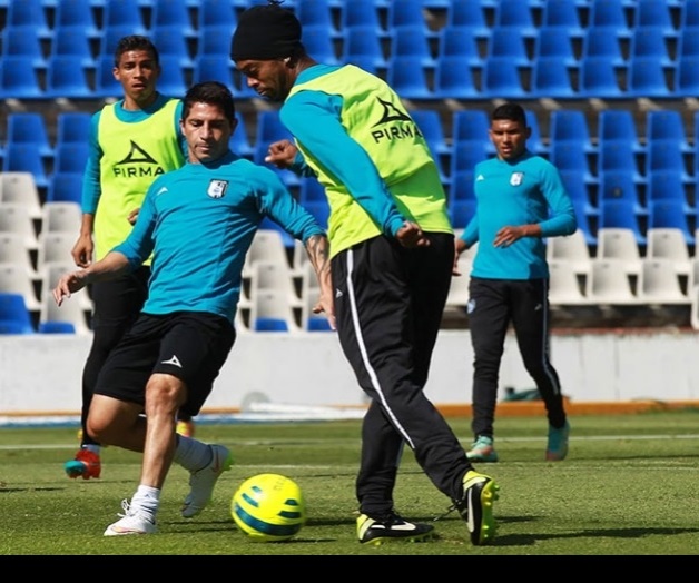 Una experiencia inolvidable jugar con Ronaldinho, admite Rubio Una experiencia inolvidable jugar con Ronaldinho, admite Rubio