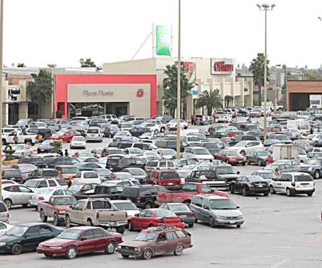 Viene de compras,pierde camioneta Viene de compras,pierde camioneta