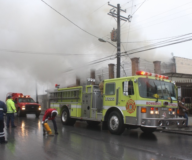 Campean emergencias por fuego al iniciar año Campean emergencias por fuego al iniciar año