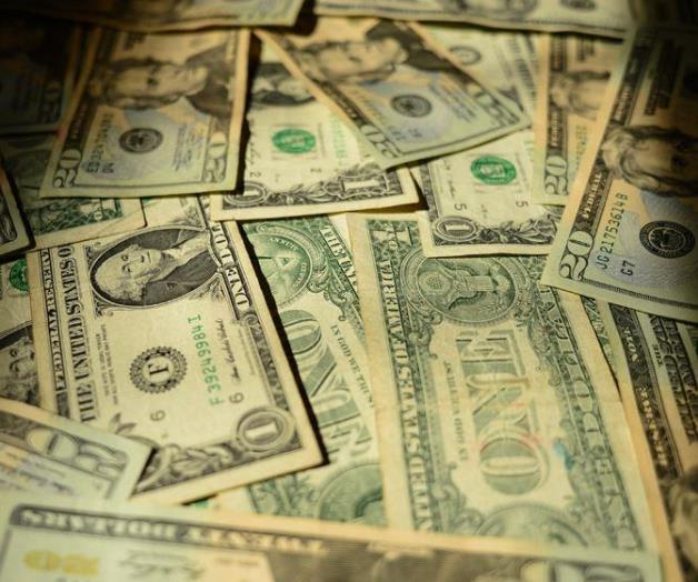 Dólar en ventanillas se vendió en $14.95; subió 8 centavos Dólar en ventanillas se vendió en $14.95; subió 8 centavos