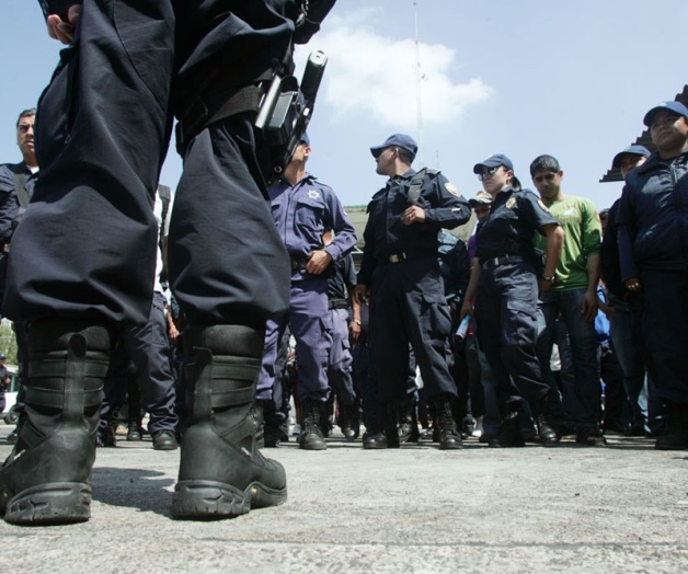 Buscan establecer  elsalario mínimo policial