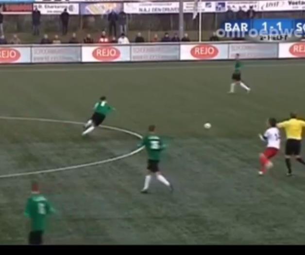 VIDEO: Un árbitro le rompe la nariz a un jugador VIDEO: Un árbitro le rompe la nariz a un jugador
