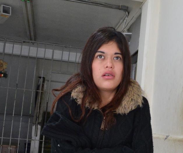 La arrestan por ebriedad en vía pública