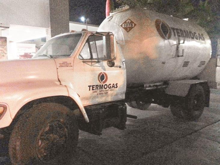 Clona crimen pipas para vender gas LP Clona crimen pipas para vender gas LP