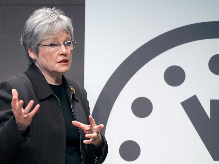 Adelantan reloj del ‘Fin del Mundo’ a tres minutos del juicio final Adelantan reloj del ‘Fin del Mundo’ a tres minutos del juicio final
