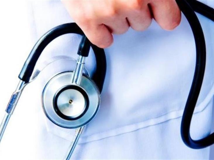 Finge joven ser doctor ¡por un mes! Finge joven ser doctor ¡por un mes!