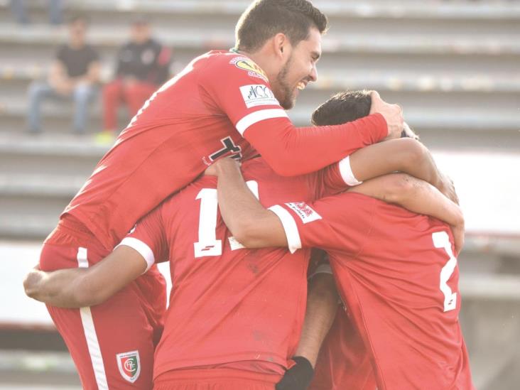‘LA ROJA’ BUSCA MASCOTA ‘LA ROJA’ BUSCA MASCOTA