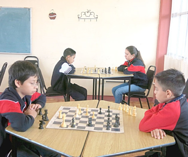 Interesa ajedrez a más alumnos Interesa ajedrez a más alumnos