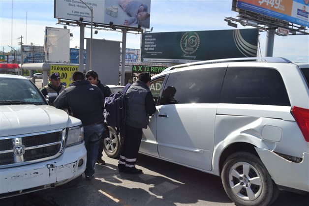 Evadió camionetapero a repartidorle toca el golpazo