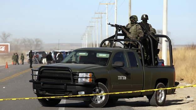 Atacan a militares; mueren dos Atacan a militares; mueren dos