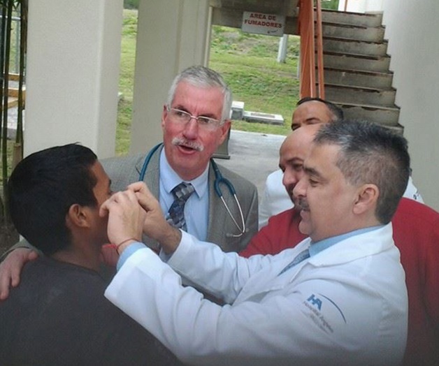 Ofrece hospital operaral joven Héctor Manuelpara extirpar su tumor Ofrece hospital operaral joven Héctor Manuelpara extirpar su tumor