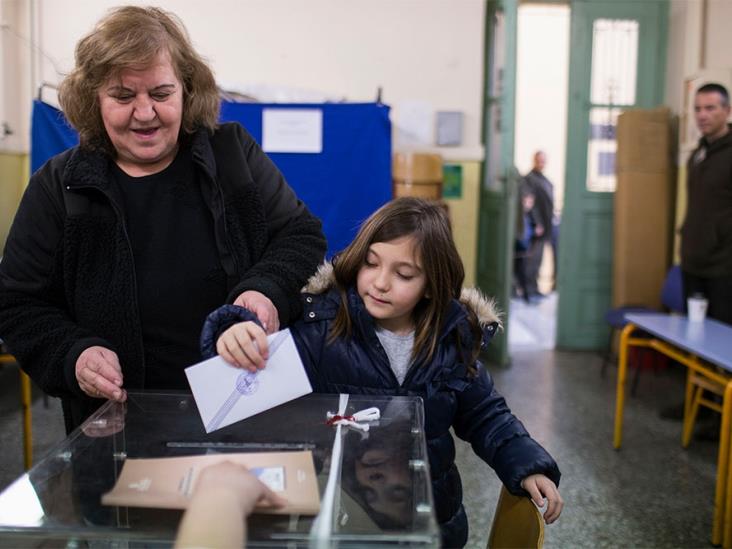 Grecia celebra elecciones cruciales; partido antirrescate es favorito Grecia celebra elecciones cruciales; partido antirrescate es favorito