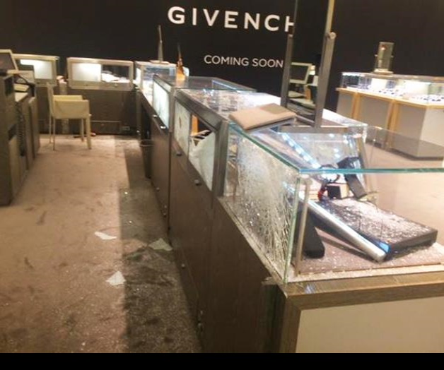 Valúan en 2.5 millones de dólares robo a joyería en Santa Fe Valúan en 2.5 millones de dólares robo a joyería en Santa Fe