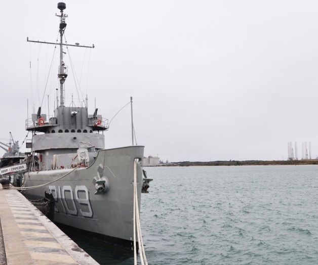 Refuerzan seguridad dela API con buque patrulla