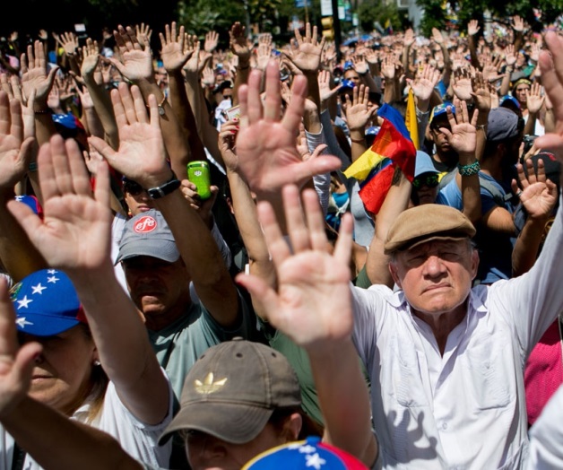 Protestan por crisis en Venezuela