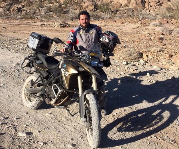 Muere exalcalde de Linarestras estrellar motocicleta